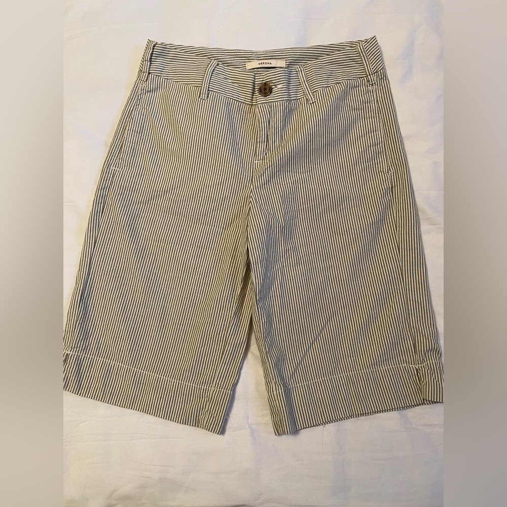 Seersucker Walking Short Merona Size 2. EUC